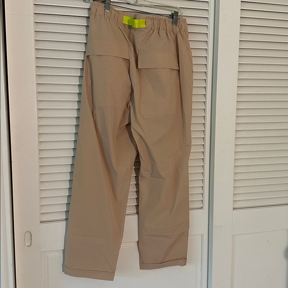 VAST Men’s Jogger with Neon Yellow Belt - Picture 2 of 5